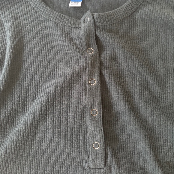 Green Asymmetrical Cropped Knit Long Sleeve Top- Old Navy - Picture 4 of 5